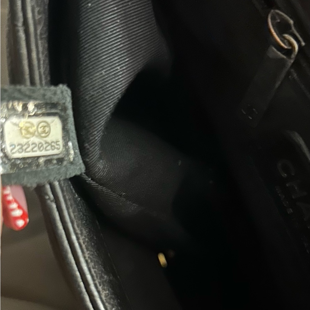 100% Authentic Chanel handbag serial #23220265 as shown in photos - Picture 9 of 11